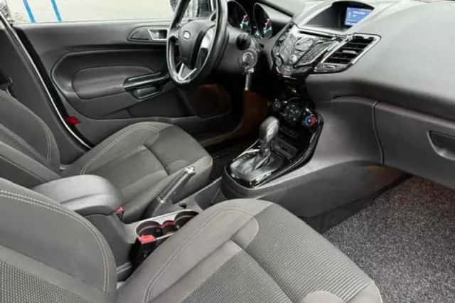 Ford Fiesta (2017) thumbnail 3