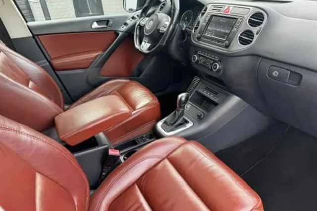 Volkswagen Tiguan (2011) thumbnail 3
