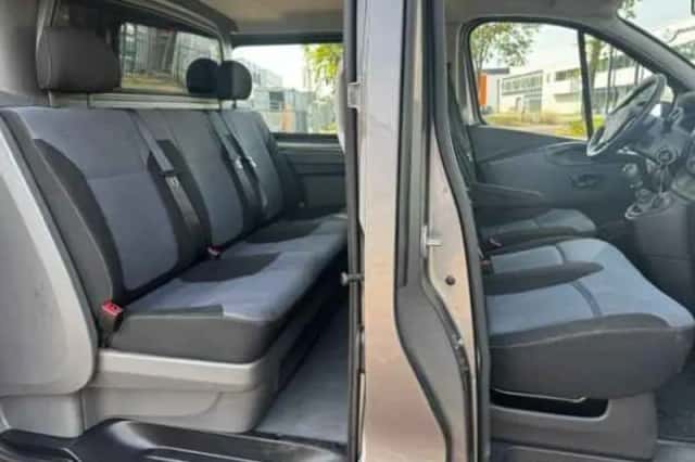 Opel Vivaro (2016) thumbnail 3