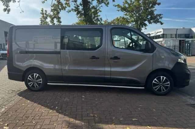 Opel Vivaro (2016) thumbnail 4