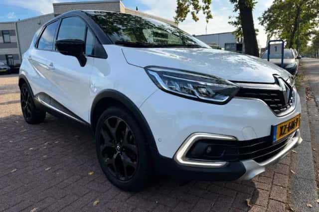Renault Captur (2018) thumbnail 1
