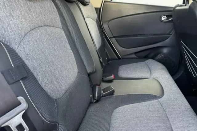 Renault Captur (2018) thumbnail 5