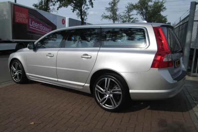 Volvo V70 (2013) thumbnail 2