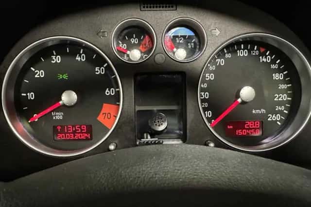 Audi TT (2002) thumbnail 6