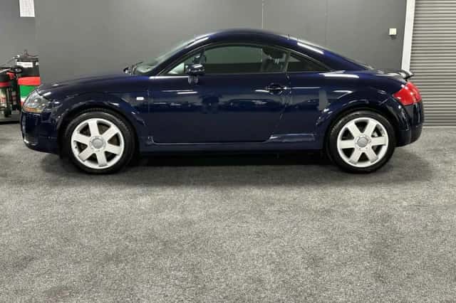 Audi TT (2002) thumbnail 3