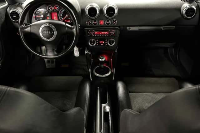 Audi TT (2002) thumbnail 5