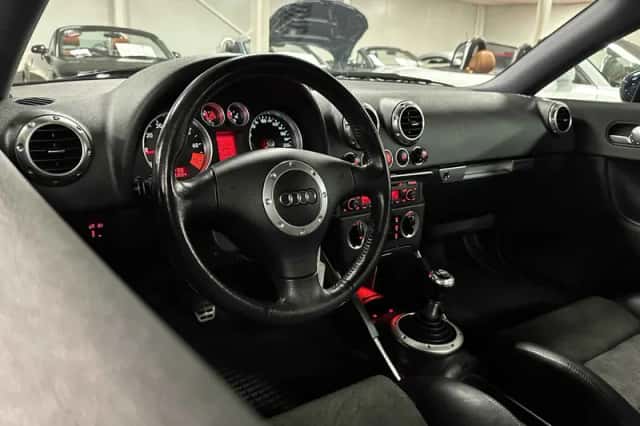 Audi TT (2002) thumbnail 6
