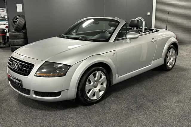 Audi TT (2004) thumbnail 4