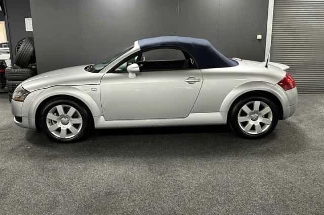 Audi TT (2004) thumbnail 5