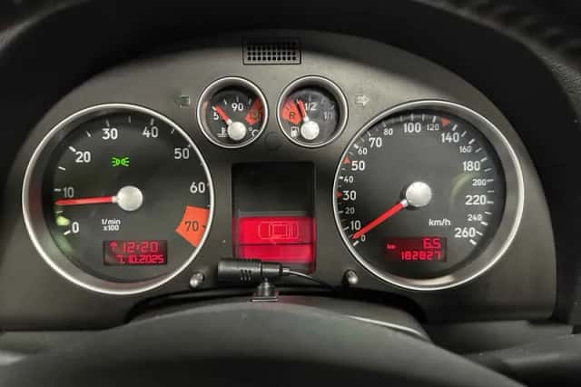 Audi TT (2000) thumbnail 6
