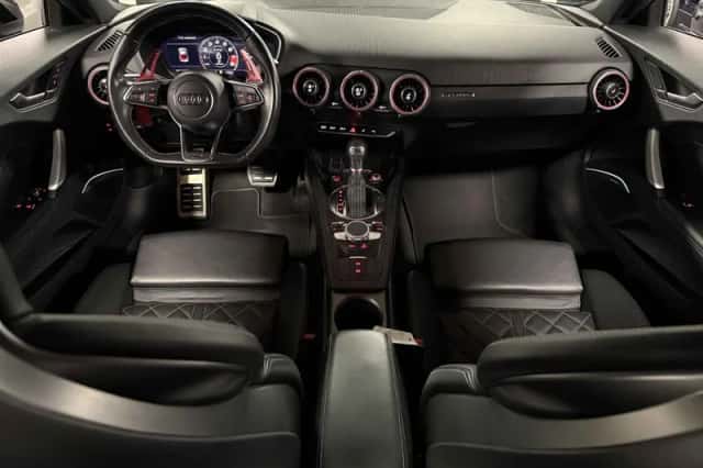 Audi TT (2015) thumbnail 6
