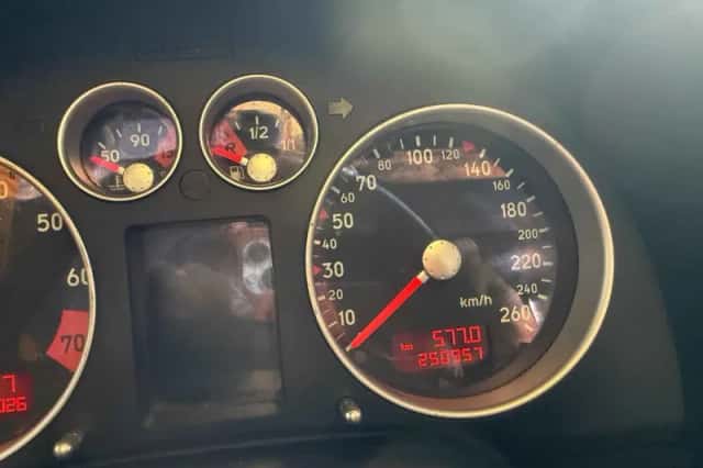 Audi TT (2000) thumbnail 6