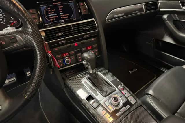 Audi A6 (2010) thumbnail 4