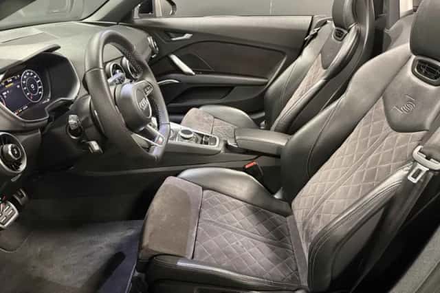 Audi TT (2016) thumbnail 3