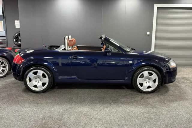 Audi TT (2001) thumbnail 6