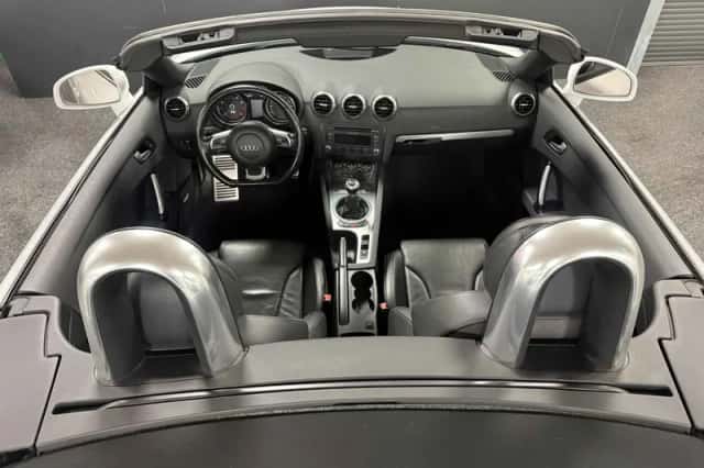 Audi TT (2007) thumbnail 6