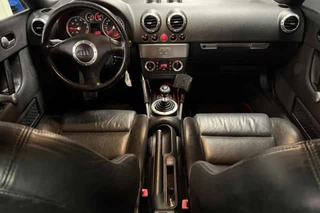 Audi TT (2001) thumbnail 4