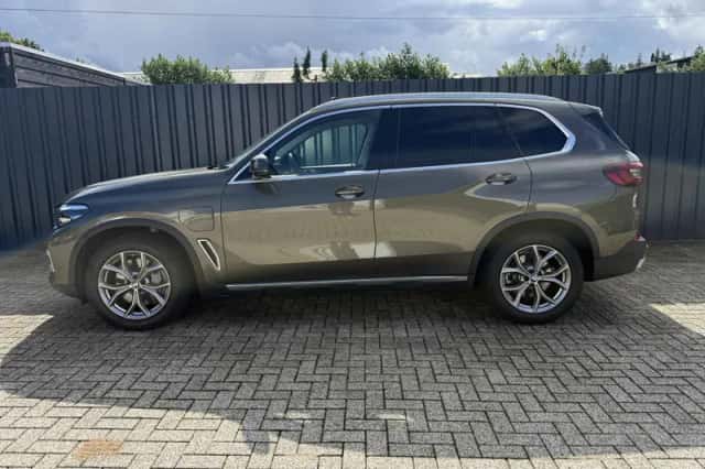 BMW X5 (2021) thumbnail 3