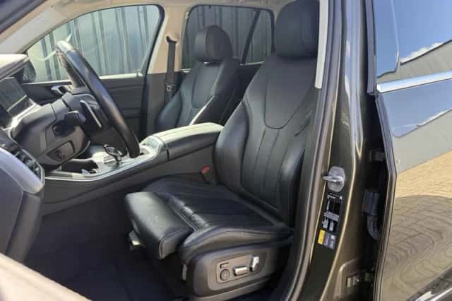 BMW X5 (2021) thumbnail 6