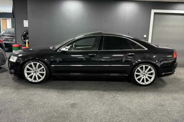 Audi S8 (2007) thumbnail 2