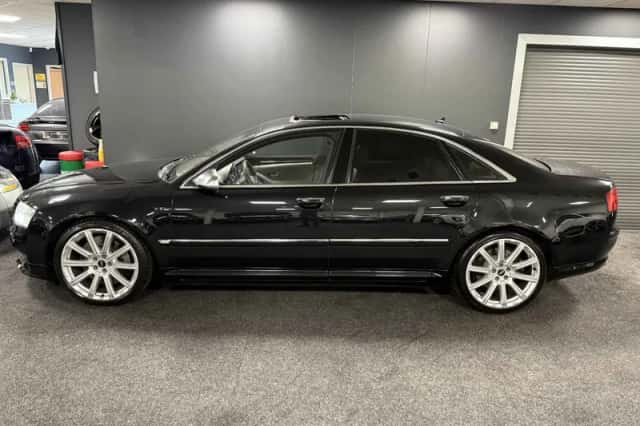 Audi S8 (2007) thumbnail 3