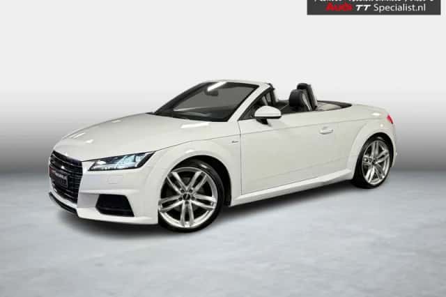Audi TT (2015) thumbnail 1