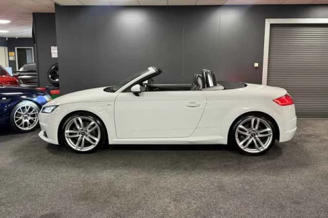 Audi TT (2015) thumbnail 4