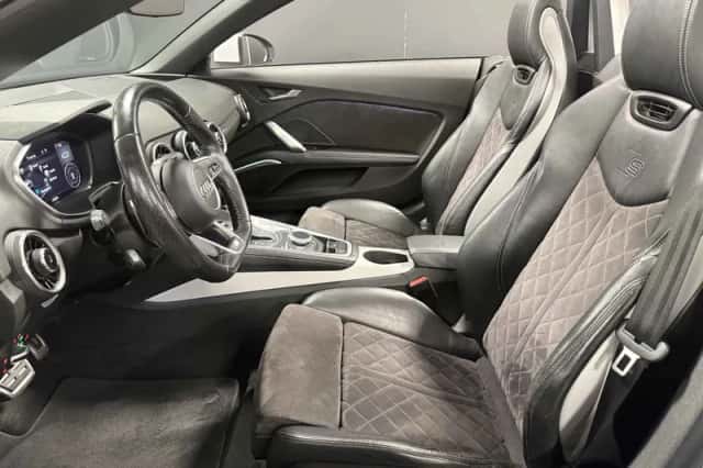 Audi TT (2015) thumbnail 6