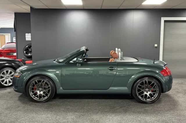 Audi TT (2000) thumbnail 2