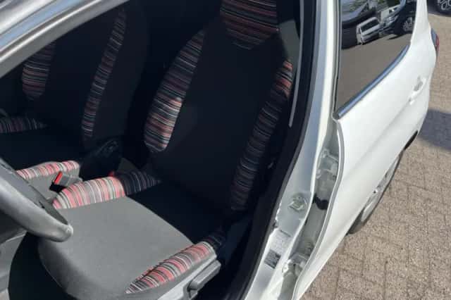 Citroën C1 (2016) thumbnail 2