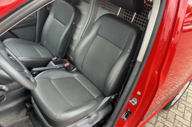 Volkswagen Caddy (2020) thumbnail 2