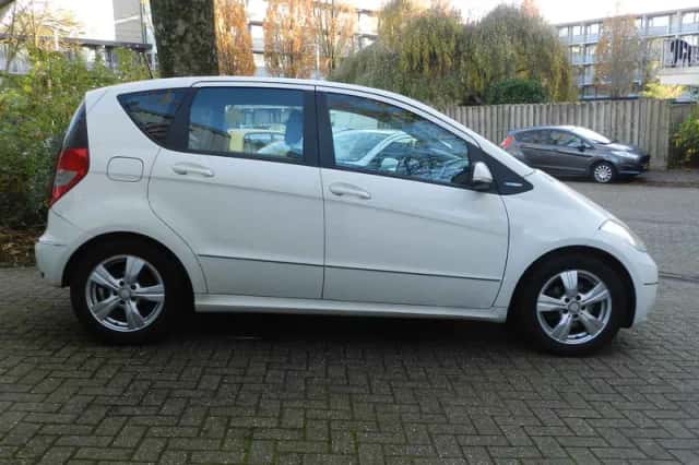 Mercedes-Benz A-Klasse (2010) thumbnail 6