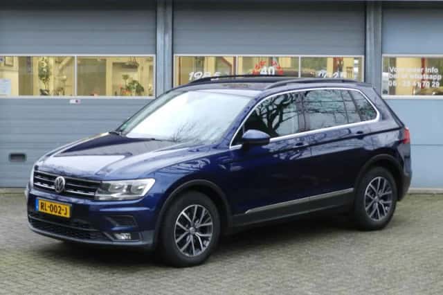 Volkswagen Tiguan (2018) thumbnail 2