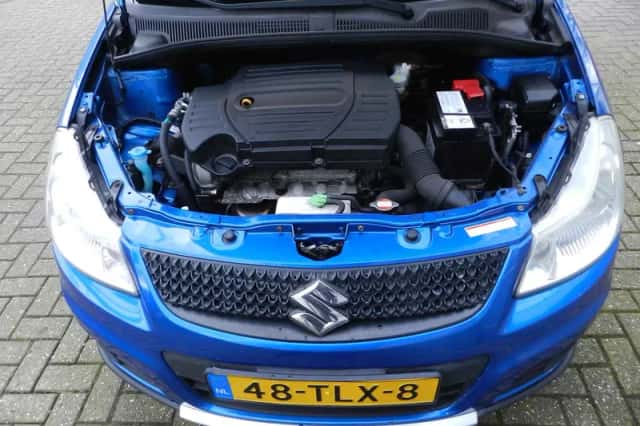 Suzuki SX4 (2012) thumbnail 5