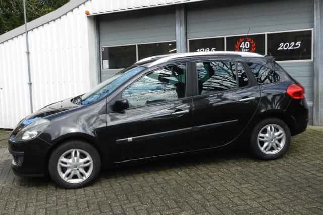 Renault Clio (2008) thumbnail 3