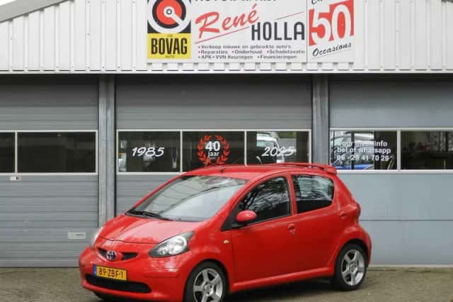 Toyota Aygo (2006) thumbnail 1