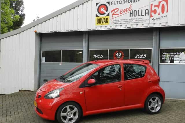 Toyota Aygo (2006) thumbnail 3