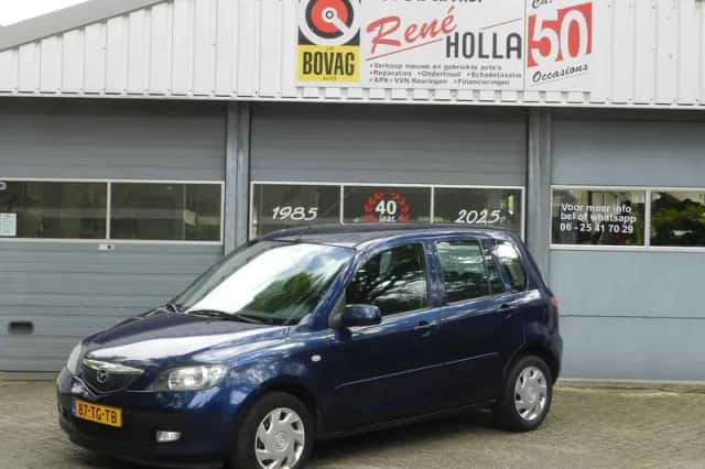 Mazda 2 (2006) thumbnail 1