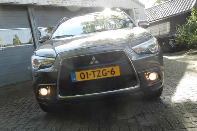 Mitsubishi ASX (2012) thumbnail 4