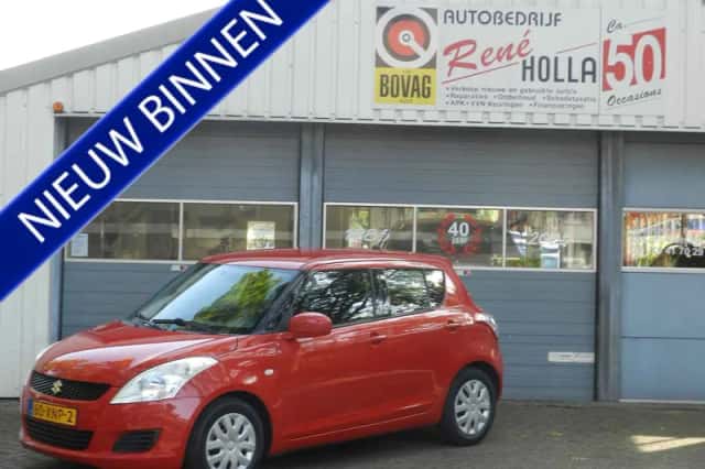 Suzuki Swift (2012) thumbnail 1