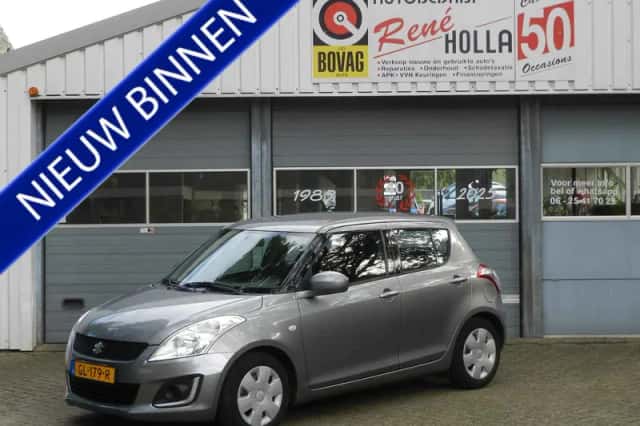 Suzuki Swift (2015) thumbnail 1