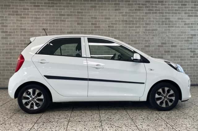Kia Picanto (2017) thumbnail 2