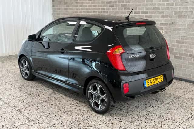 Kia Picanto (2011) thumbnail 5
