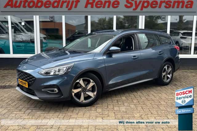 Ford Focus (2019) thumbnail 1