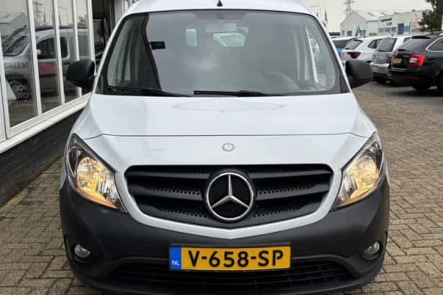 Mercedes-Benz Citan (2018) thumbnail 3