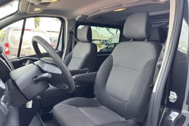 Renault Trafic (2020) thumbnail 2