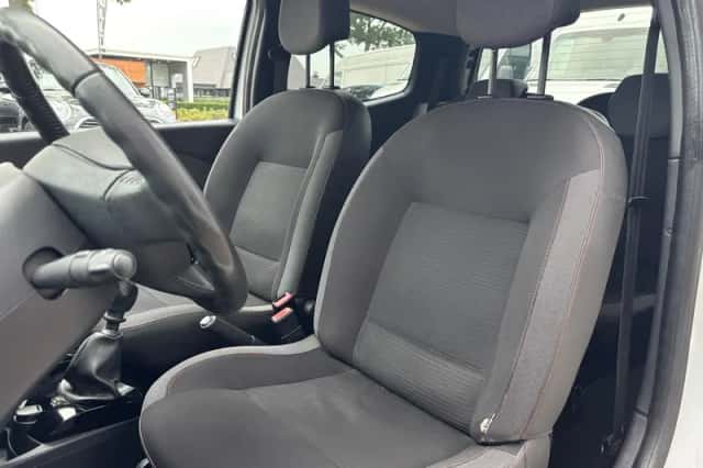 Renault Twingo (2013) thumbnail 2