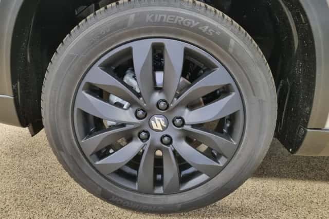 Suzuki Vitara (2023) thumbnail 5