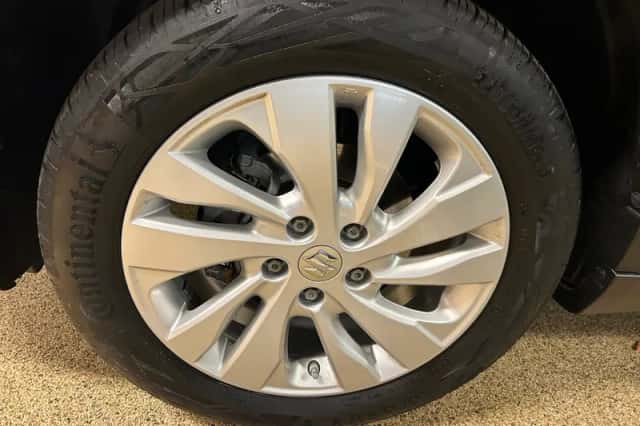 Suzuki S-Cross (2023) thumbnail 6