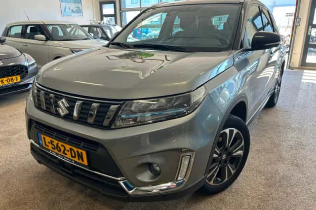 Suzuki Vitara (2021) thumbnail 1